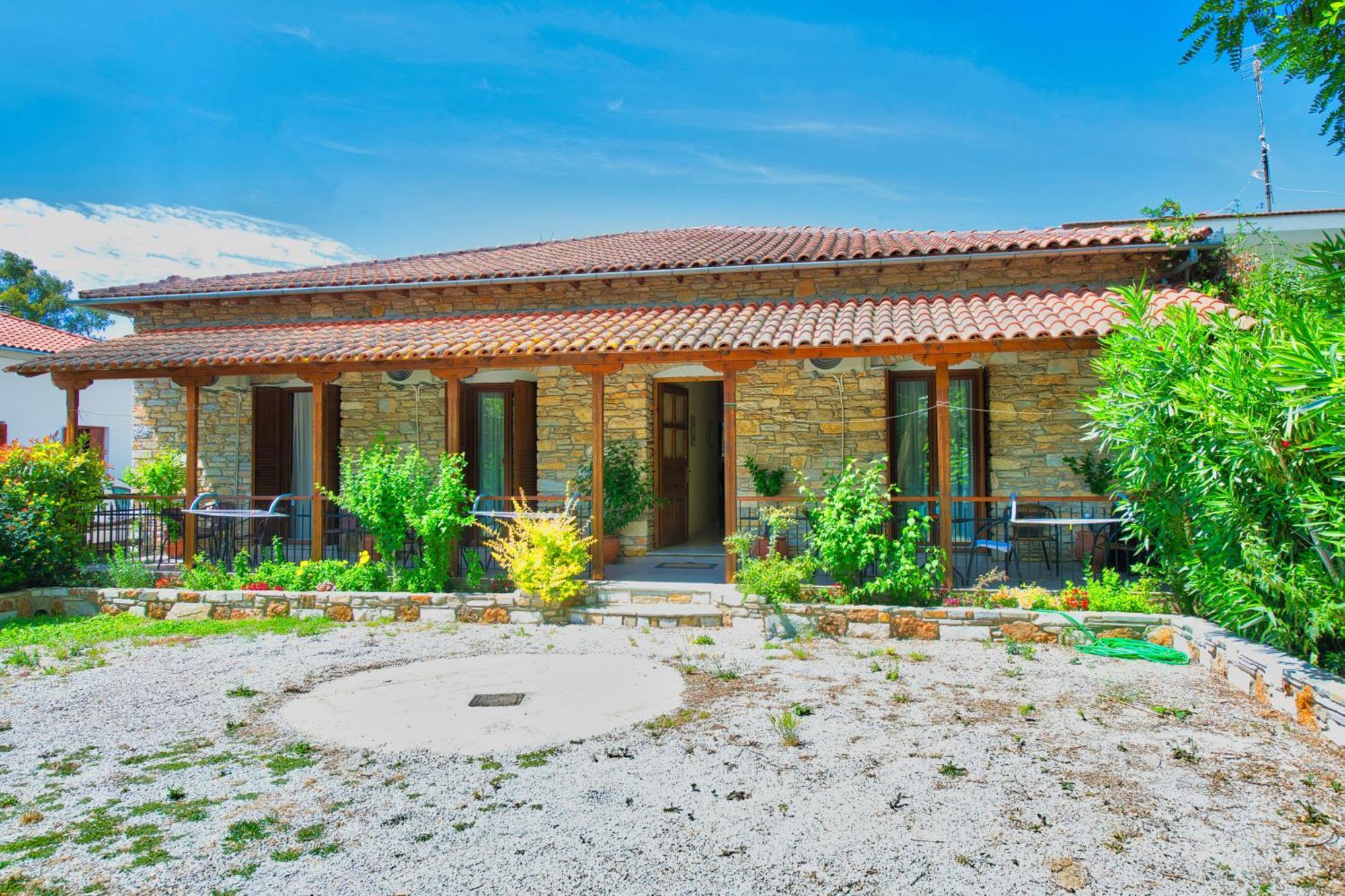 Naftilos Guest House Kala Nera Ngoại thất bức ảnh