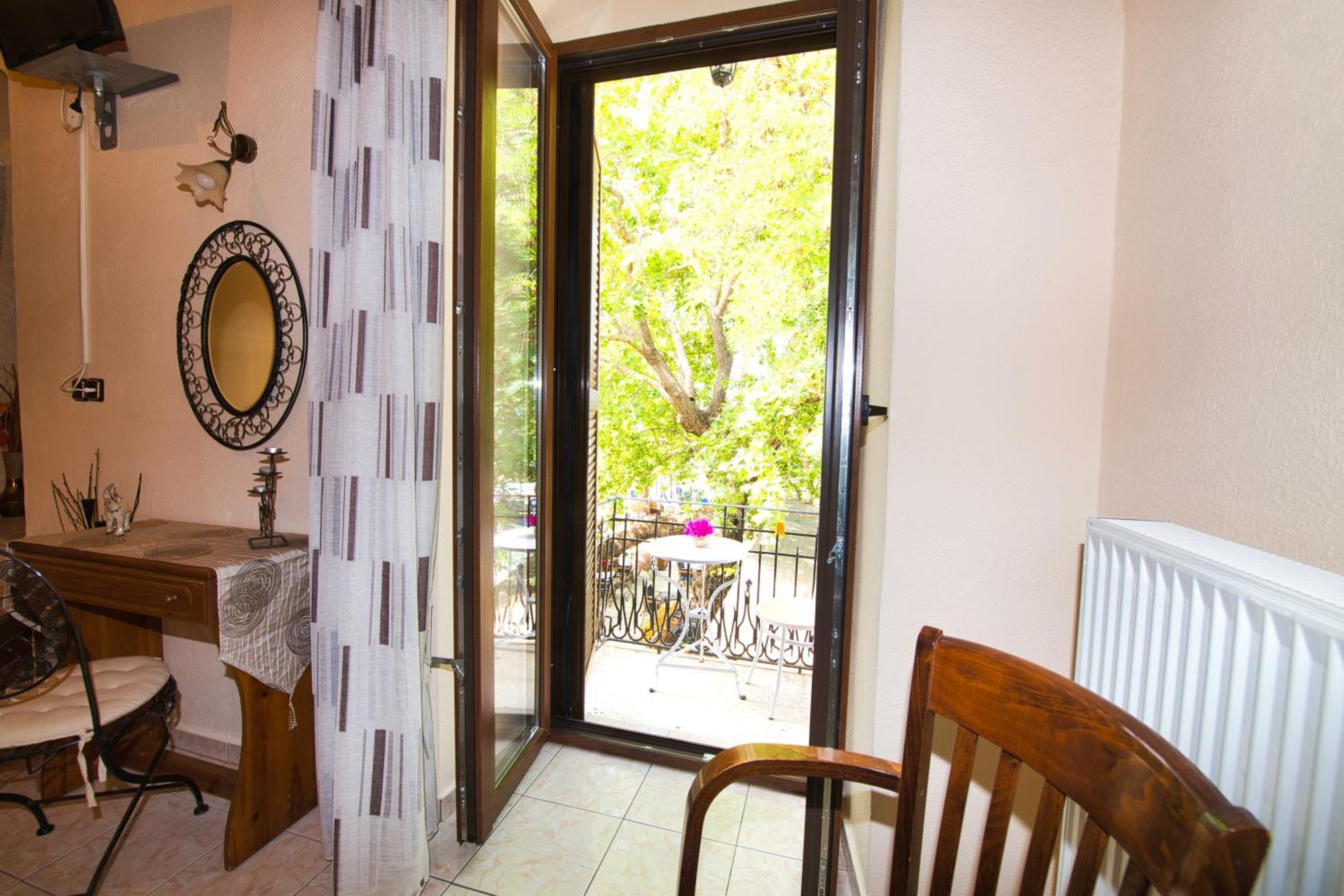Naftilos Guest House Kala Nera Ngoại thất bức ảnh
