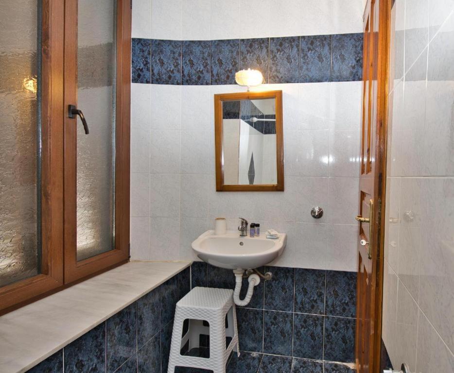 Naftilos Guest House Kala Nera Ngoại thất bức ảnh